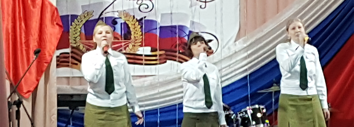 Фестиваль военно-патриотической песни  "Поклонимся великим тем годам" в ДК "Жостовский"